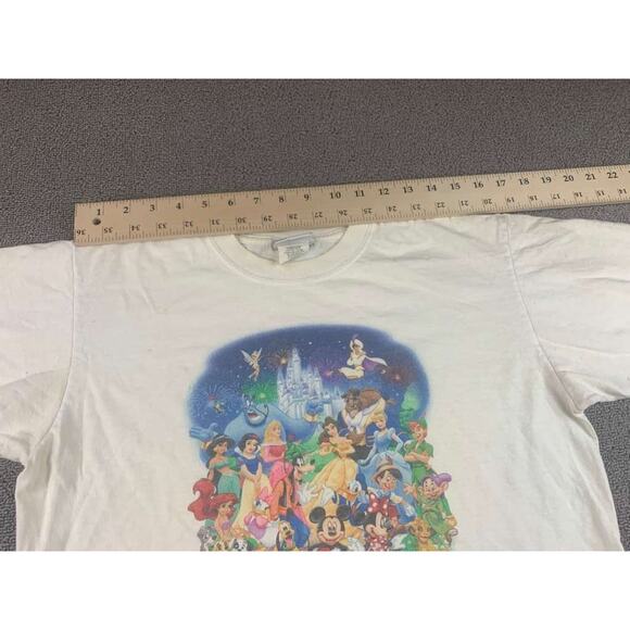Vintage Disney Store T Shirt Men L White Crewneck Dreaming Is Believing Graphic - Picture 7 of 11
